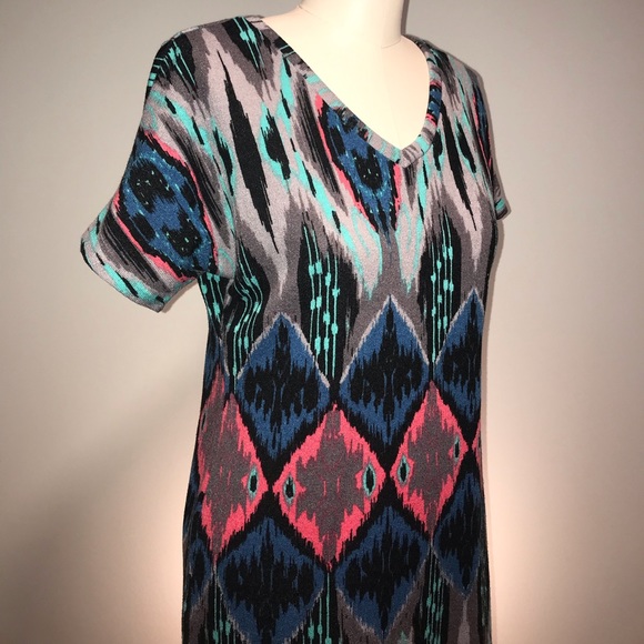 FRANCESCA’s Ikat V-Neck Short Dress ▪️sz M - Picture 3 of 6
